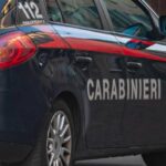 Lecce, abusi su bambina di 8 anni: due arresti per violenza sessuale aggravata, in carcere anche la madre