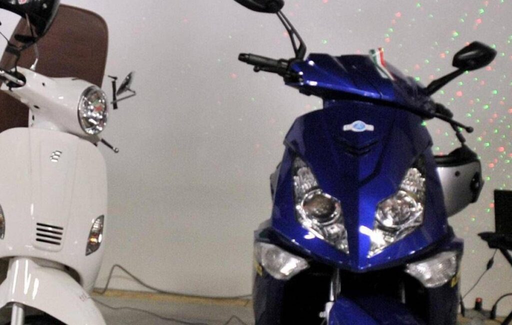 Scooter e moto 2026, prenotazione ecobonus al via da oggi: fino a 4mila euro di incentivo