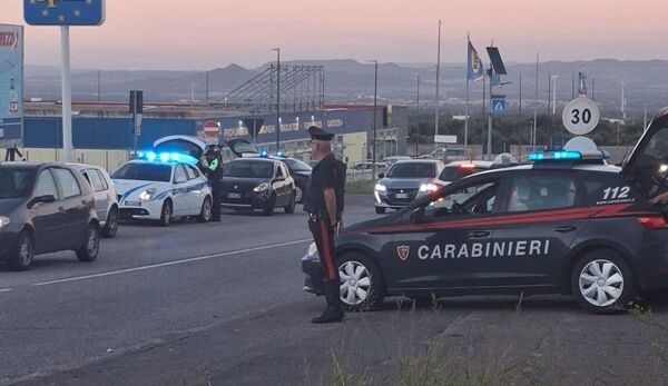 Carabinieri-posto-di-blocco-villacidro