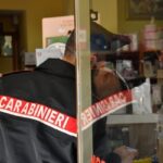 carabinieri negozio